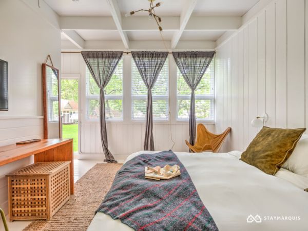 Hamptons Home 1020460