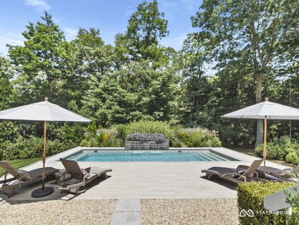 Hamptons Home 1020462