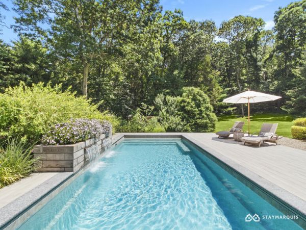 Hamptons Home 1020462