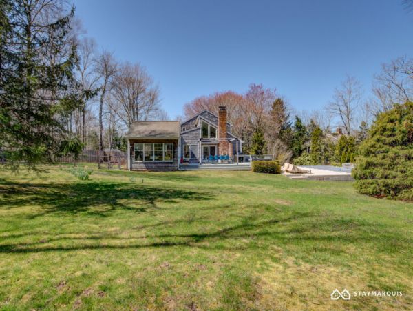Hamptons Home 1020462