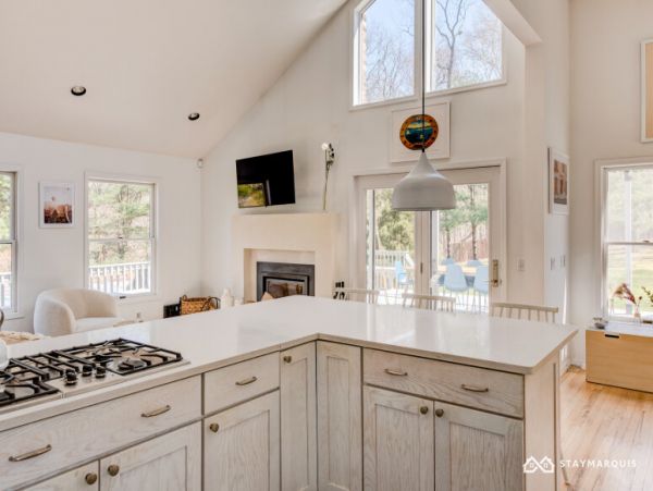 Hamptons Home 1020462