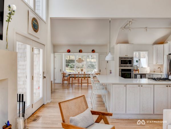 Hamptons Home 1020462
