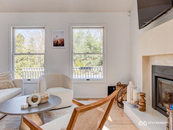 Hamptons Home 1020462