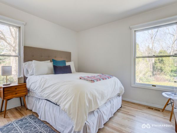 Hamptons Home 1020462