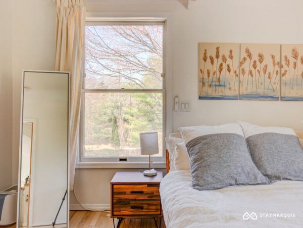 Hamptons Home 1020462