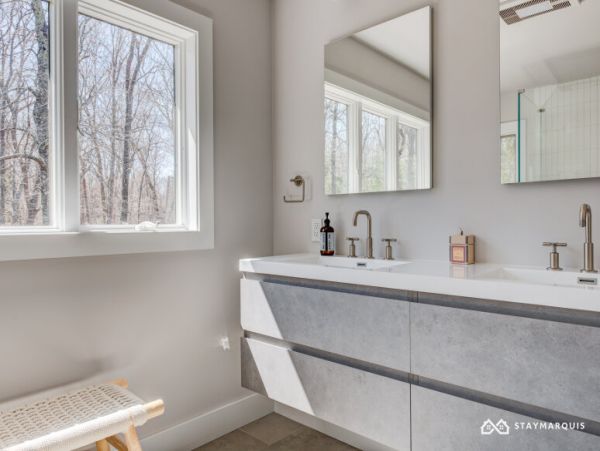 Hamptons Home 1020462