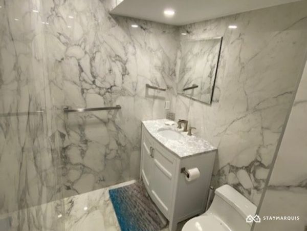 Hamptons Home 1020464