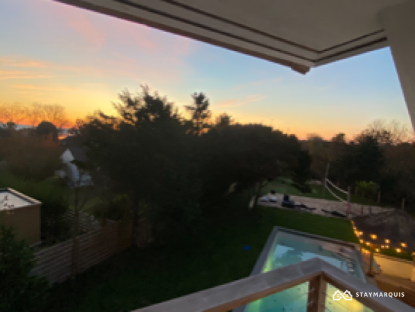 Hamptons Home 1020464