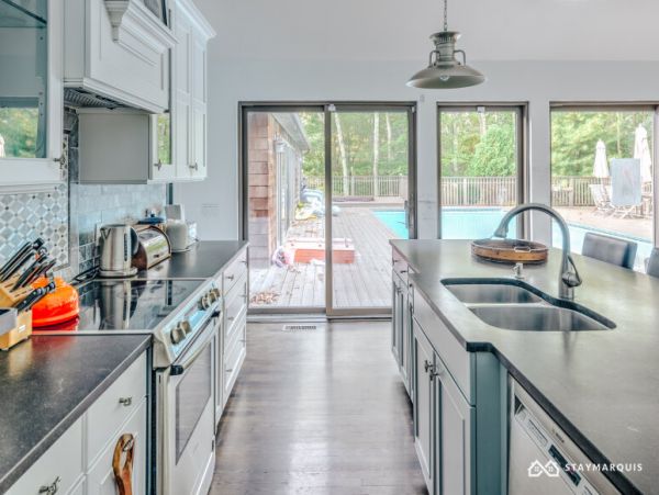 Hamptons Home 1020465