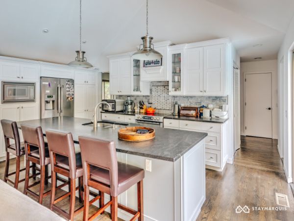 Hamptons Home 1020465