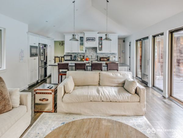 Hamptons Home 1020465