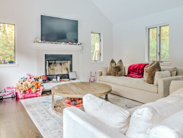 Hamptons Home 1020465