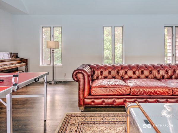 Hamptons Home 1020465