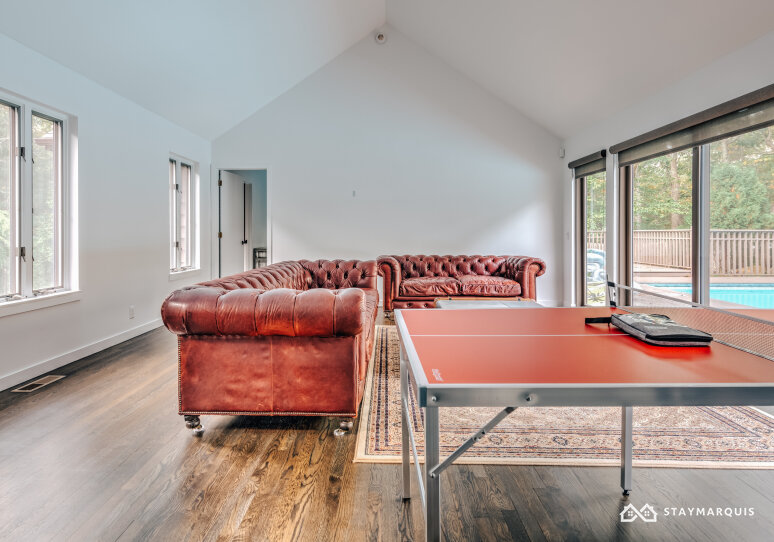 Hamptons Home 1020465