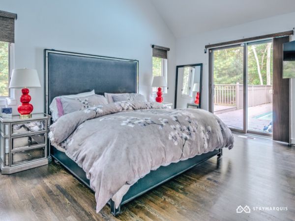 Hamptons Home 1020465