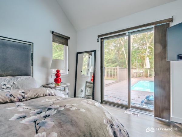Hamptons Home 1020465