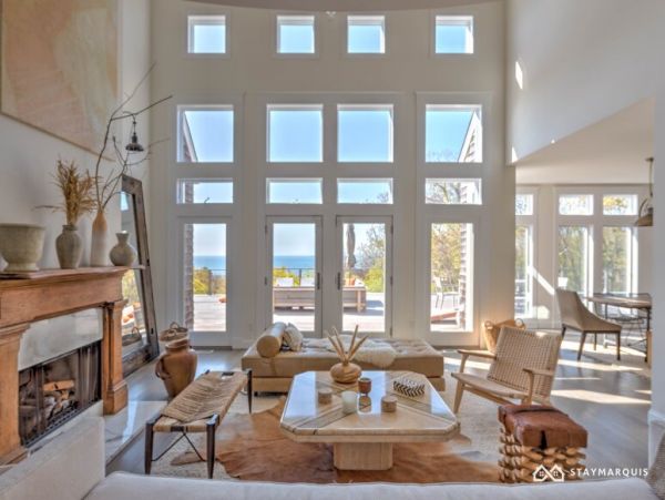 Hamptons Home 1020466