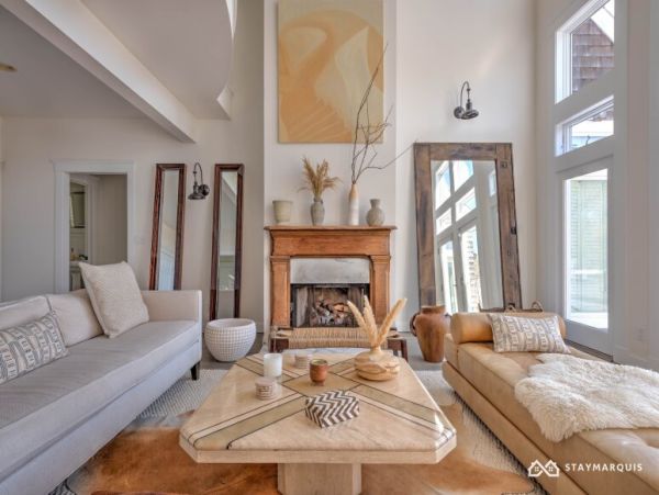 Hamptons Home 1020466