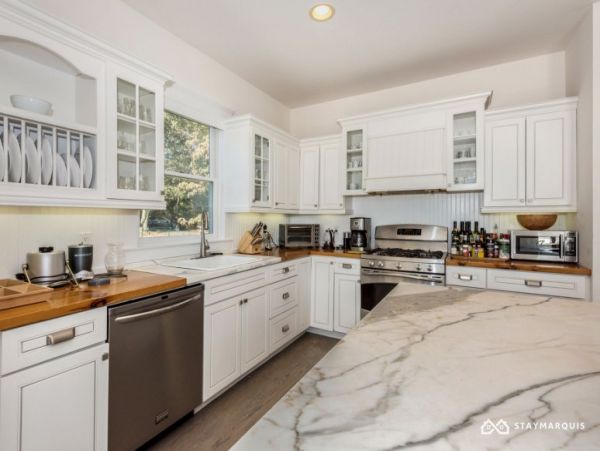 Hamptons Home 1020466