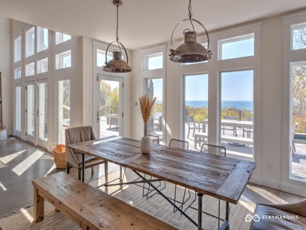 Hamptons Home 1020466