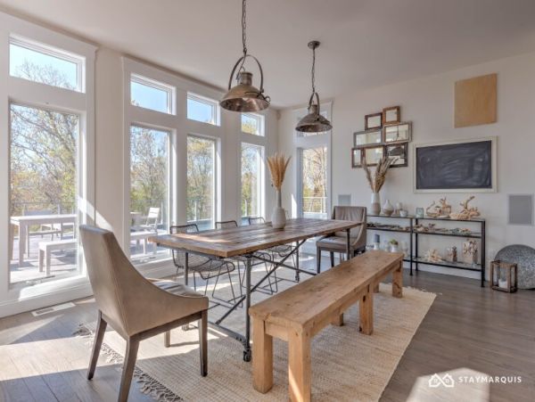 Hamptons Home 1020466