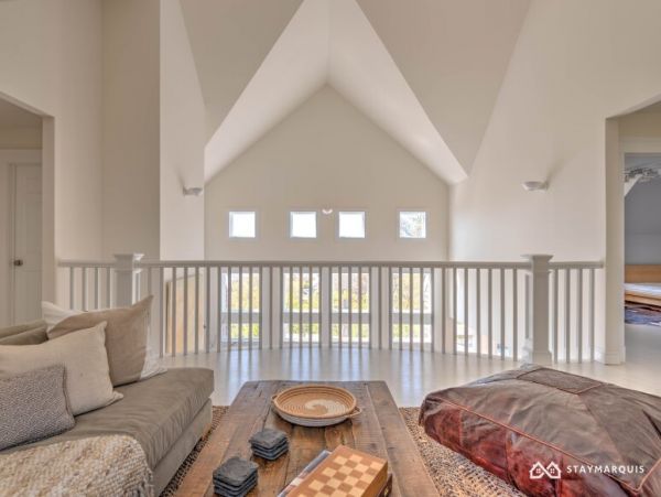 Hamptons Home 1020466