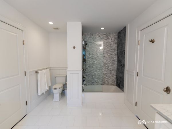 Hamptons Home 1020467