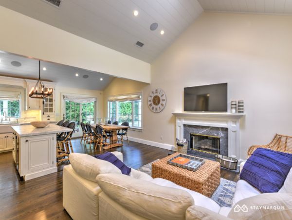 Hamptons Home 1020468