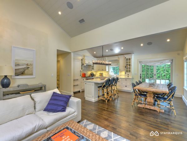 Hamptons Home 1020468