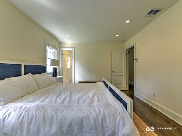 Hamptons Home 1020468