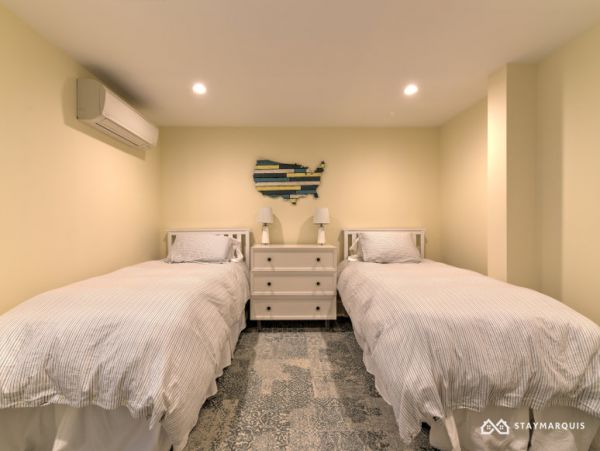Hamptons Home 1020468
