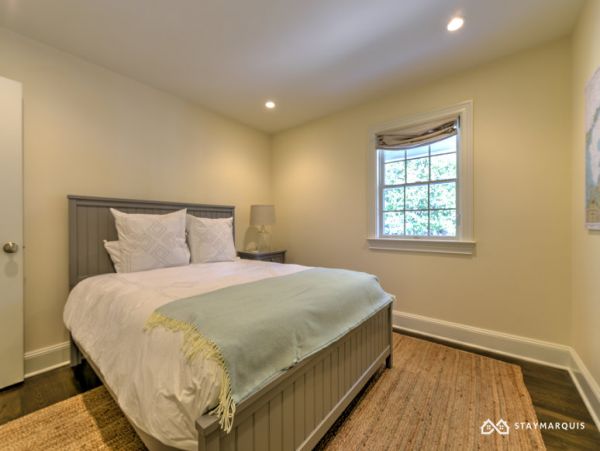 Hamptons Home 1020468