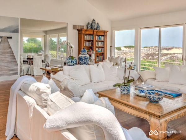 Hamptons Home 1020471