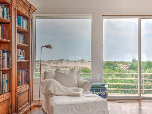 Hamptons Home 1020471