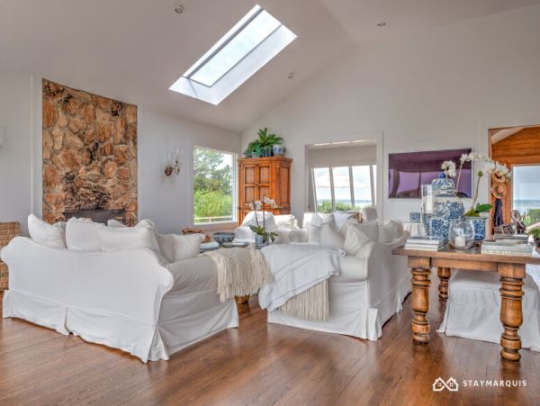 Hamptons Home 1020471