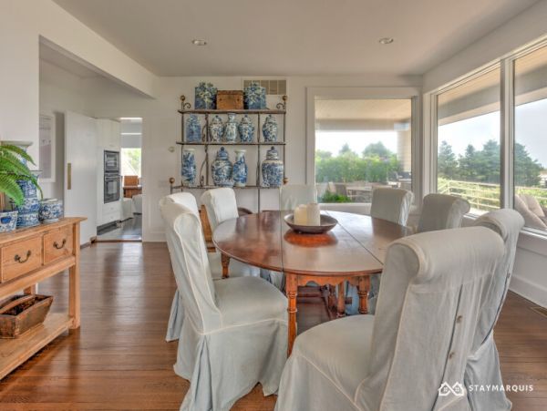Hamptons Home 1020471