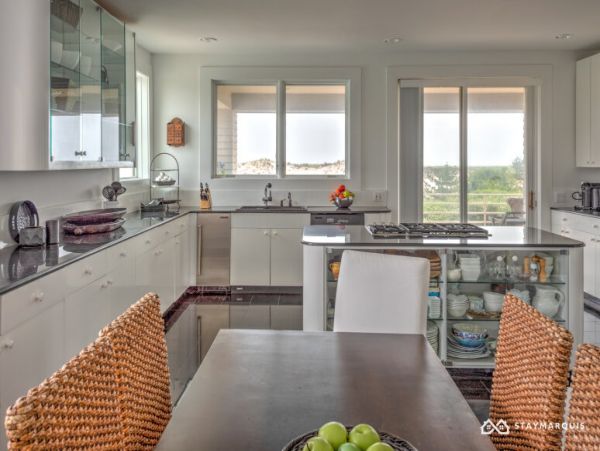 Hamptons Home 1020471