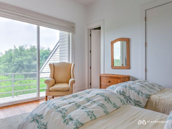 Hamptons Home 1020471