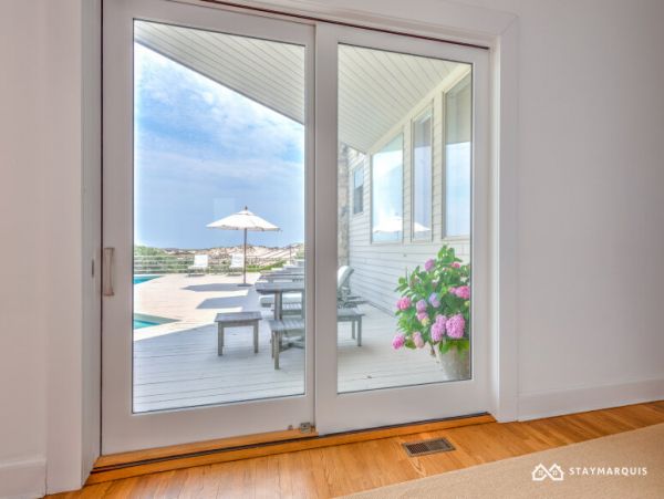 Hamptons Home 1020471
