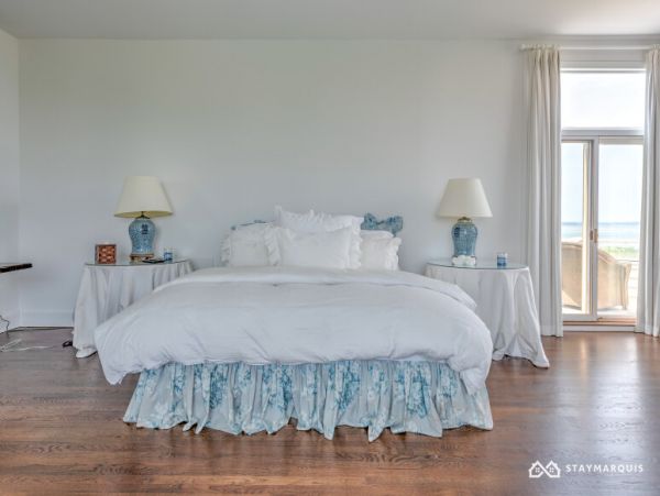 Hamptons Home 1020471