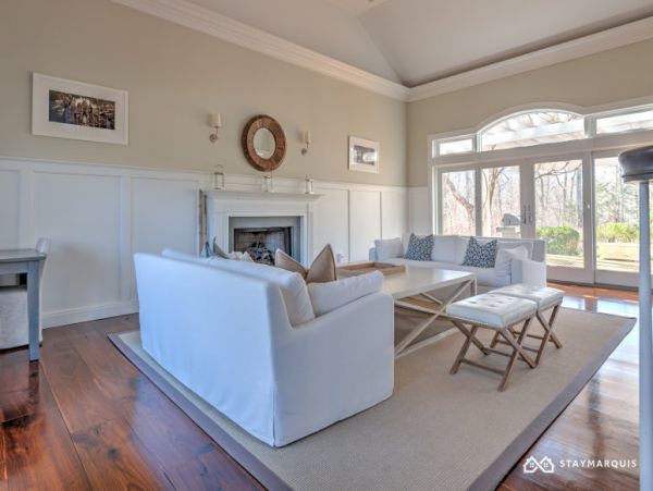 Hamptons Home 1020473
