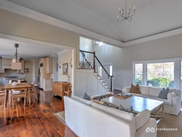Hamptons Home 1020473