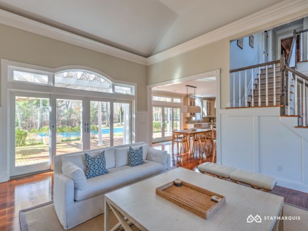 Hamptons Home 1020473