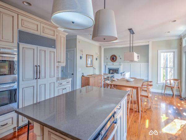 Hamptons Home 1020473