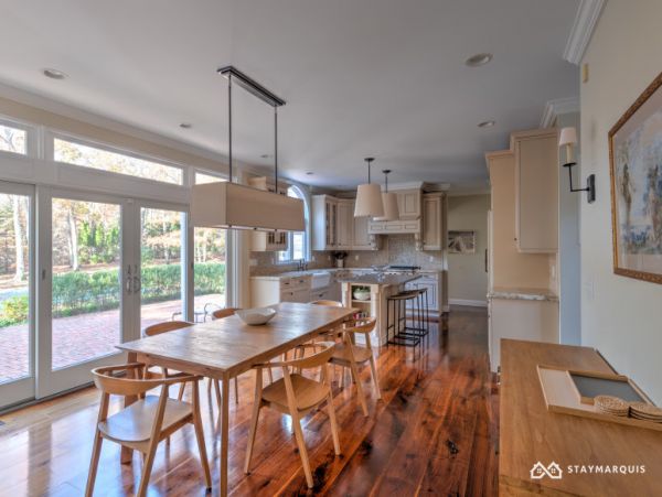 Hamptons Home 1020473
