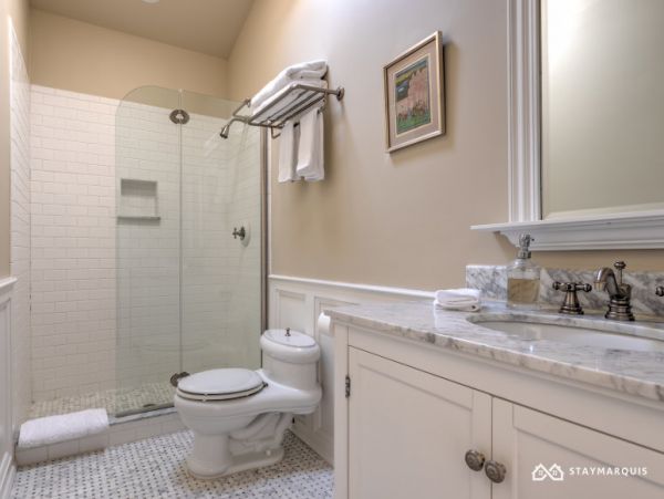 Hamptons Home 1020473