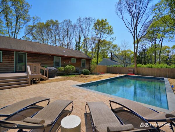Hamptons Home 1020474