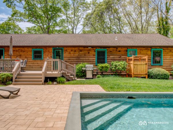 Hamptons Home 1020474