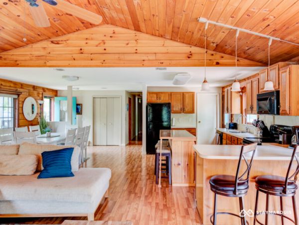 Hamptons Home 1020474