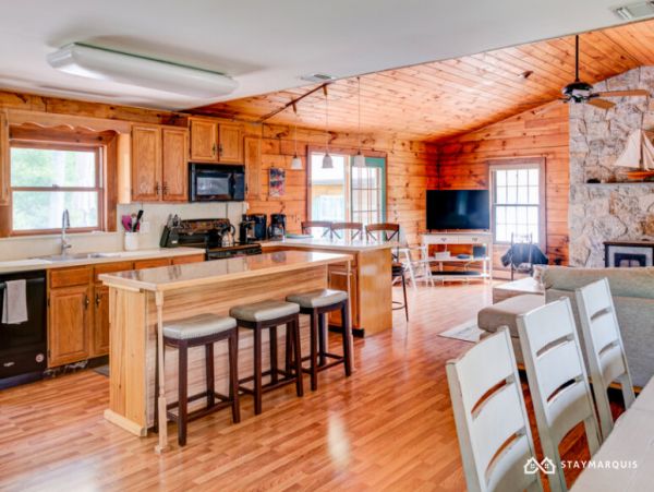 Hamptons Home 1020474